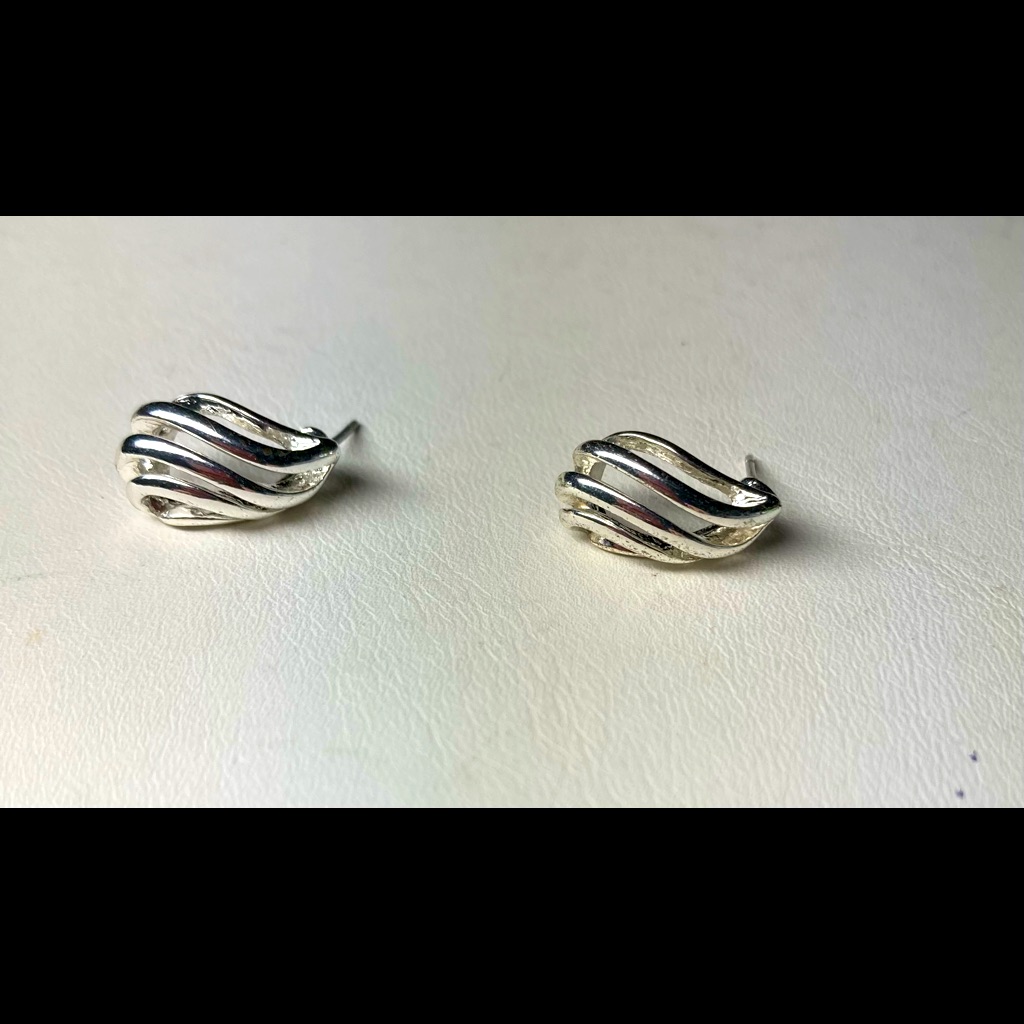 Silver Swirl Pierced Earrings 955
